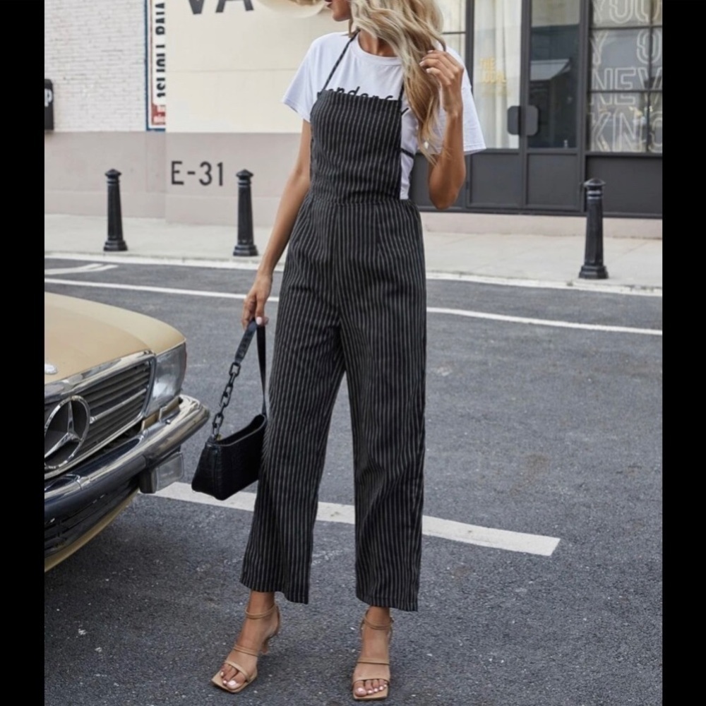Women’s Striped back tie halter top jumpsuit - Picture 3 of 7